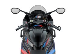 2023-BMW-M1000RR-22