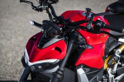 Ducati-Streetfighter-V2-press-launch-Seville-40